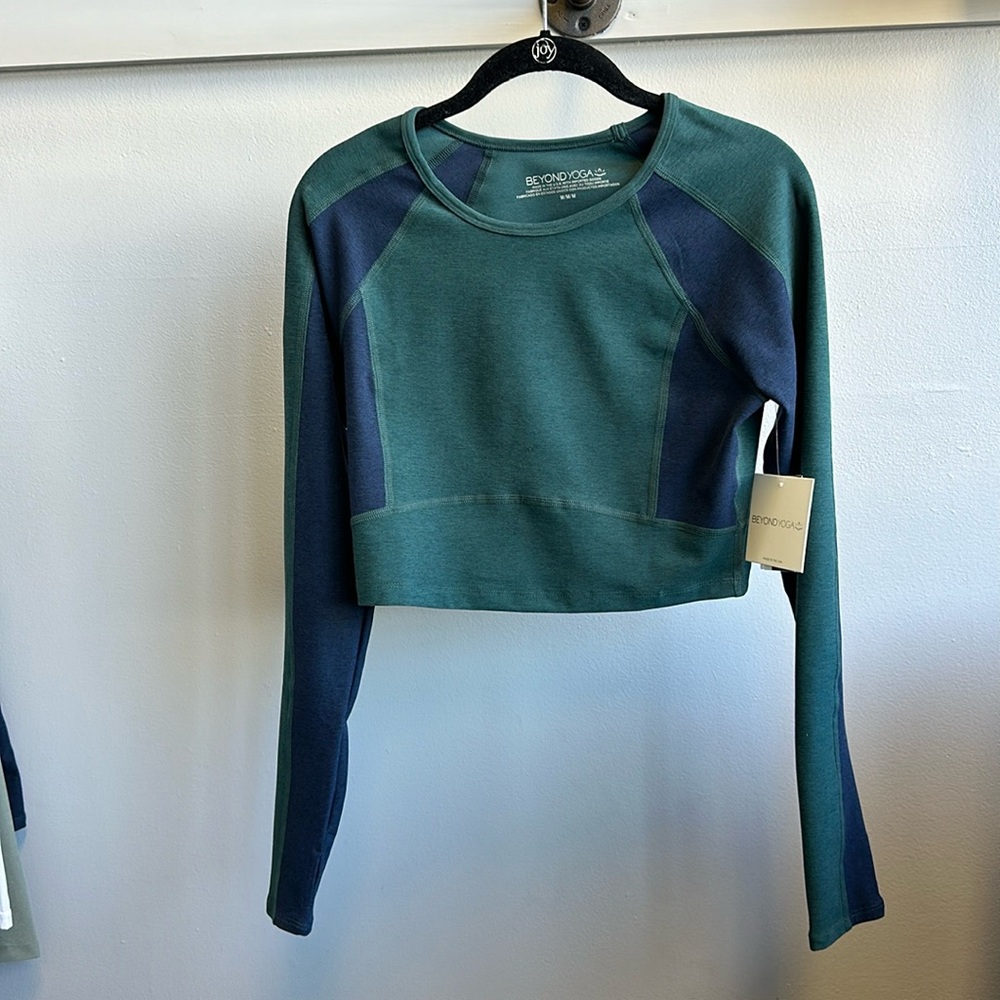Beyond Yoga Spacedye  Colorblock Crop